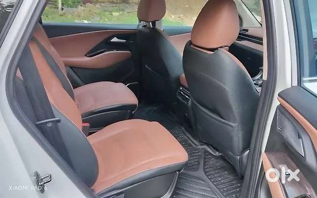 Mg Hector Plus Savvy Pro 1.5 Turbo Petrol Cvt 6 Str, 2023, Petrol