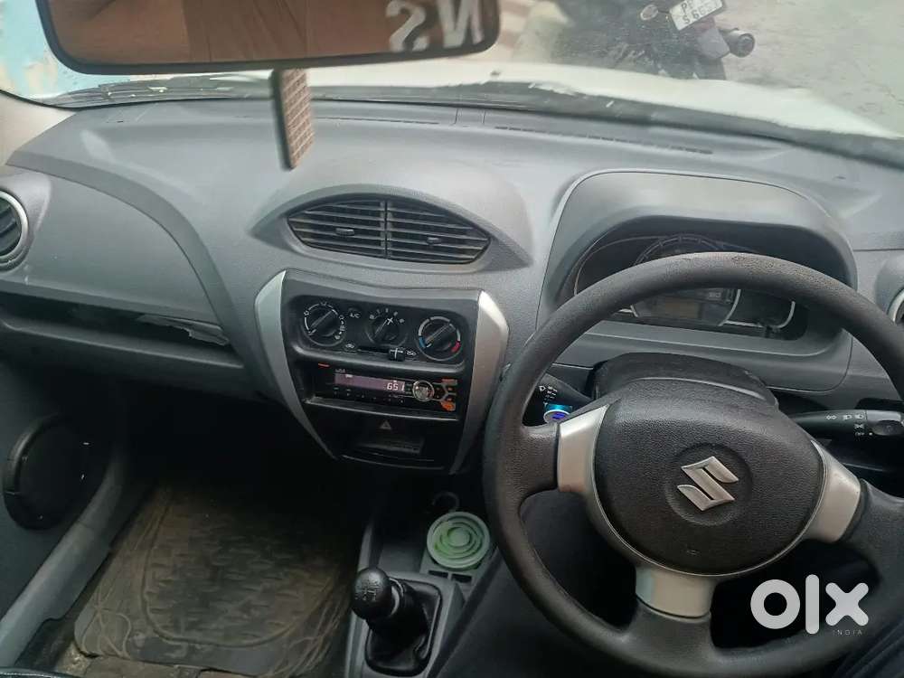 210,000 Rs White Alto 800 Lxi 2015 27000 Km Driven