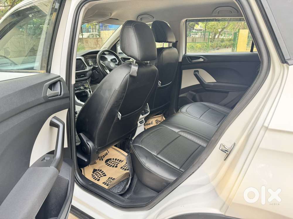 Volkswagen Taigun 1.0 Tsi Highline At, 2022, Petrol