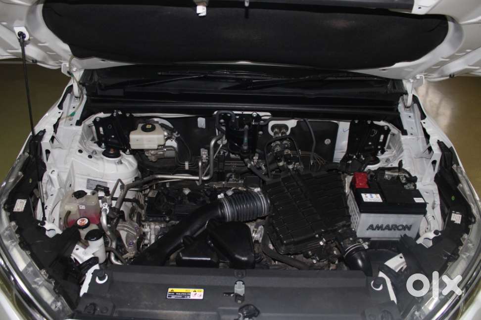 Toyota Innova Hycross 2.0 Zx (o) Hybrid 7 Str, 2023, Petrol
