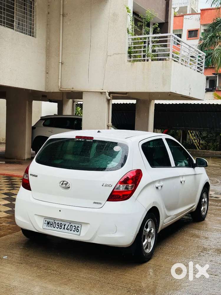 Hyundai I20 Sports Petrol Cng 2011 Insurance Valid 215000 Negotiable
