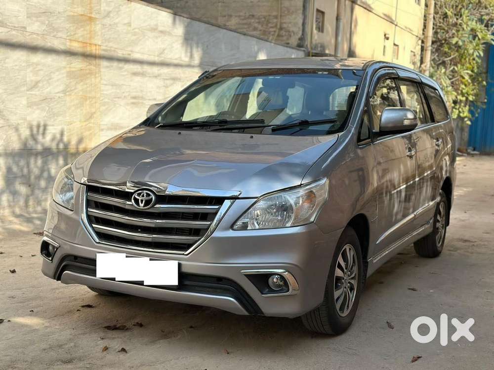 Toyota Innova 2.5 Vx 7 Seater Bs Iv, 2016, Diesel