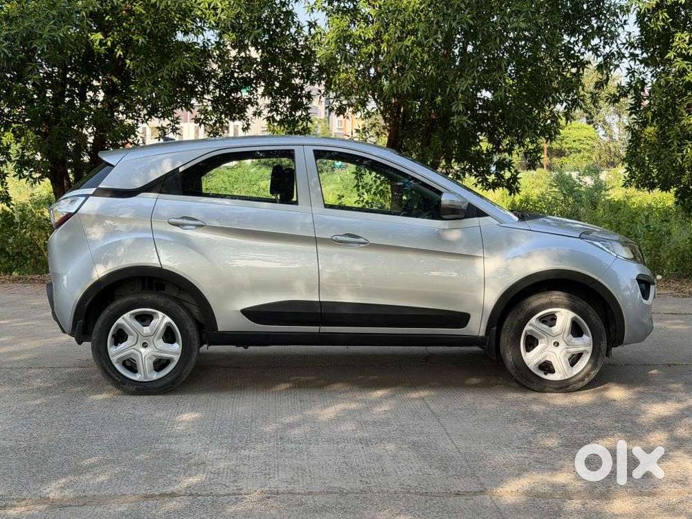 Tata Nexon 1.5 Revotorq Xm (s), 2018, Petrol