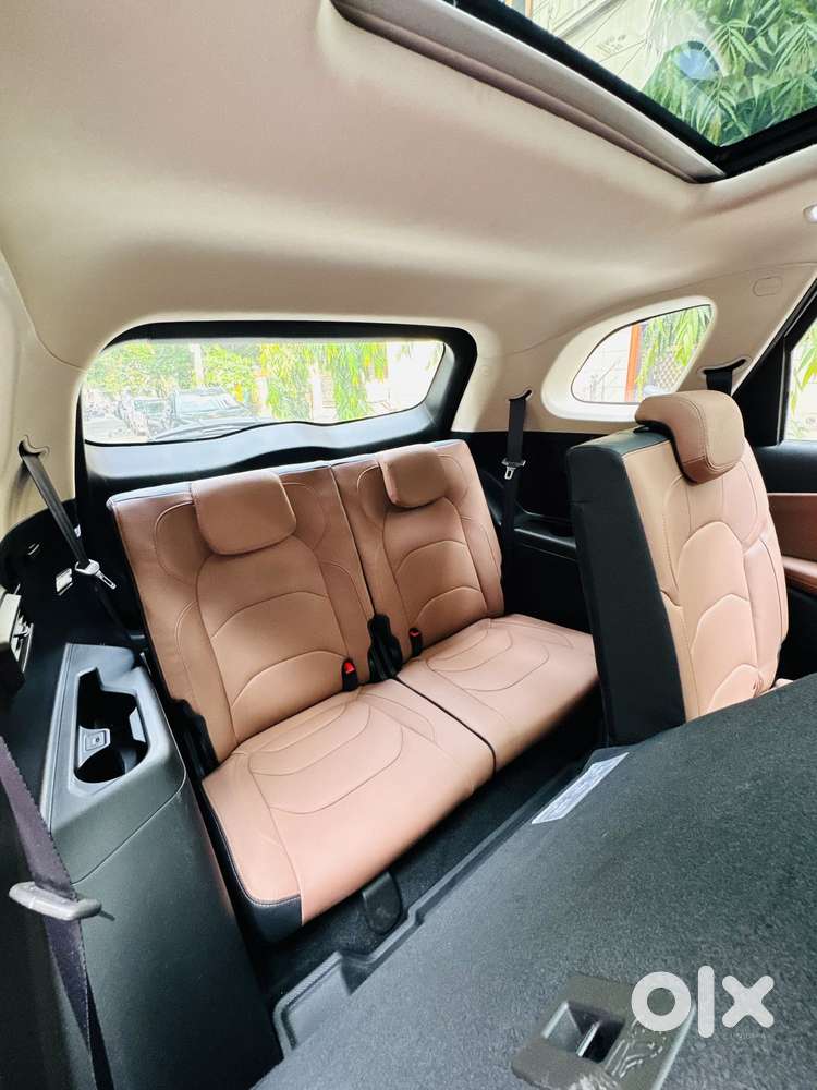 Mg Hector Plus Sharp Pro 1.5 Turbo Petrol Cvt 7 Str, 2025, Petrol