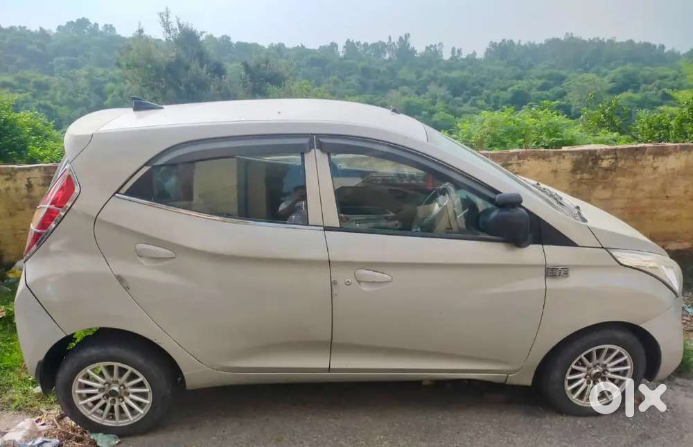 Hyundai Eon 2015 Petrol 70000 Km Approx. Driven