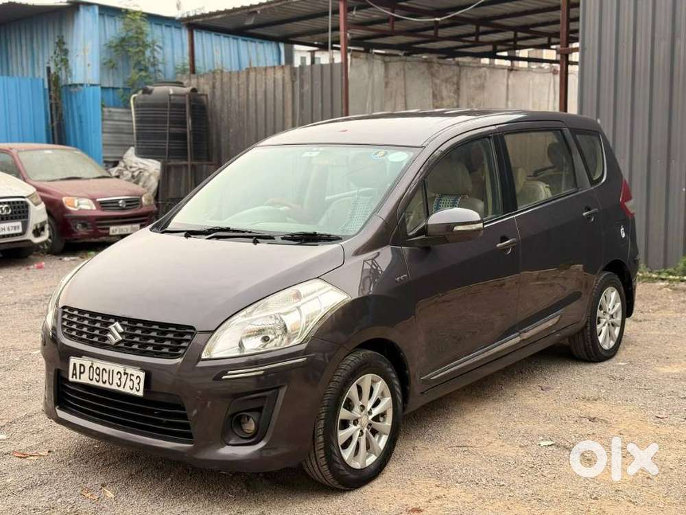 Maruti Suzuki Ertiga Zxi, 2013, Petrol