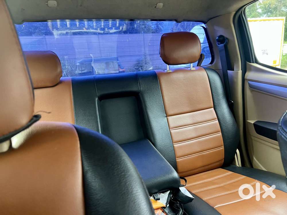 Isuzu V-cross Z Prestige 4x4 Mt, 2016, Diesel