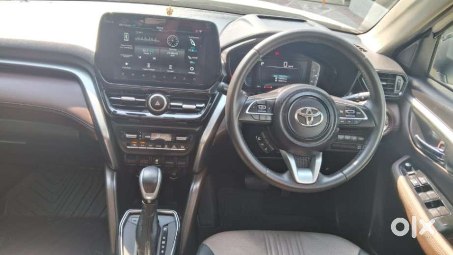 Toyota Urban Cruiser Hyryder 1.5 V Hybrid, 2025, Petrol