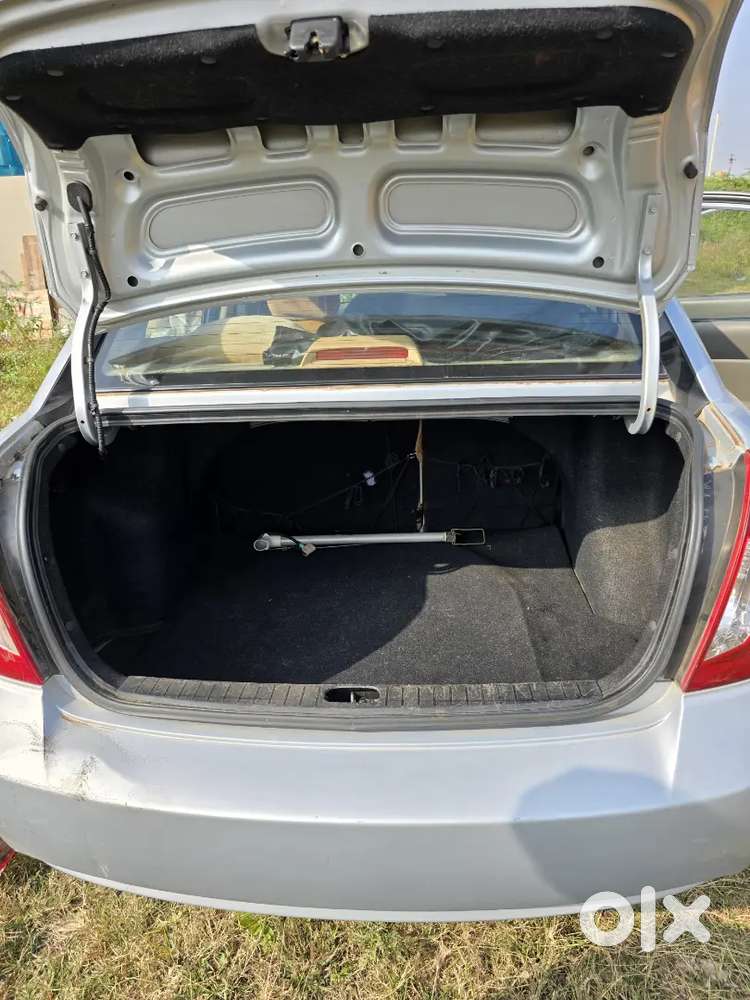 Hyundai Verna 2008..