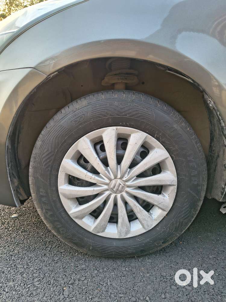 Maruti Suzuki Swift Dzire 1.3 Vxi, 2015, Petrol