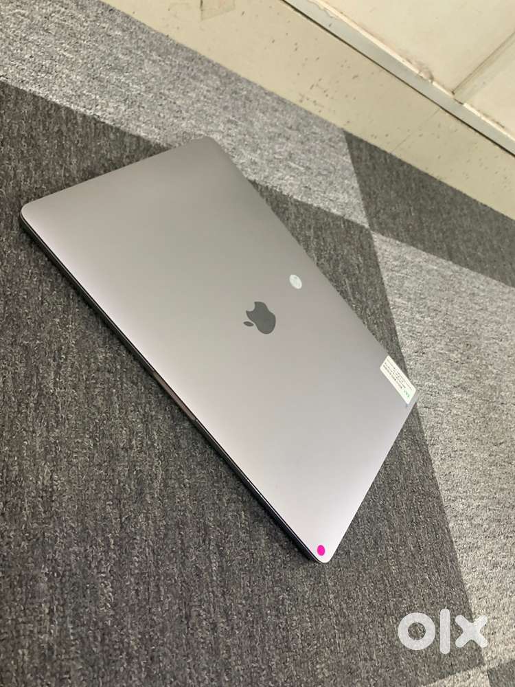 Apple MacBook Pro 2019 (16inch) i9 32GB 512GB Bill & Warranty