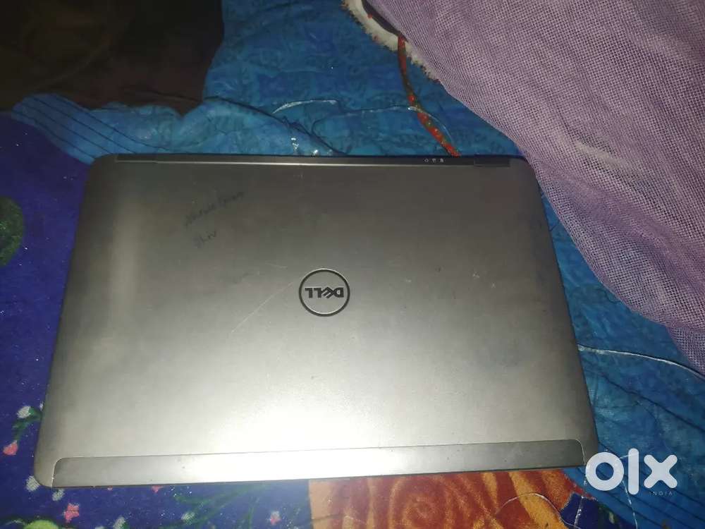 Badhiya chalta hai bas spekar mai problem hai thoda sa