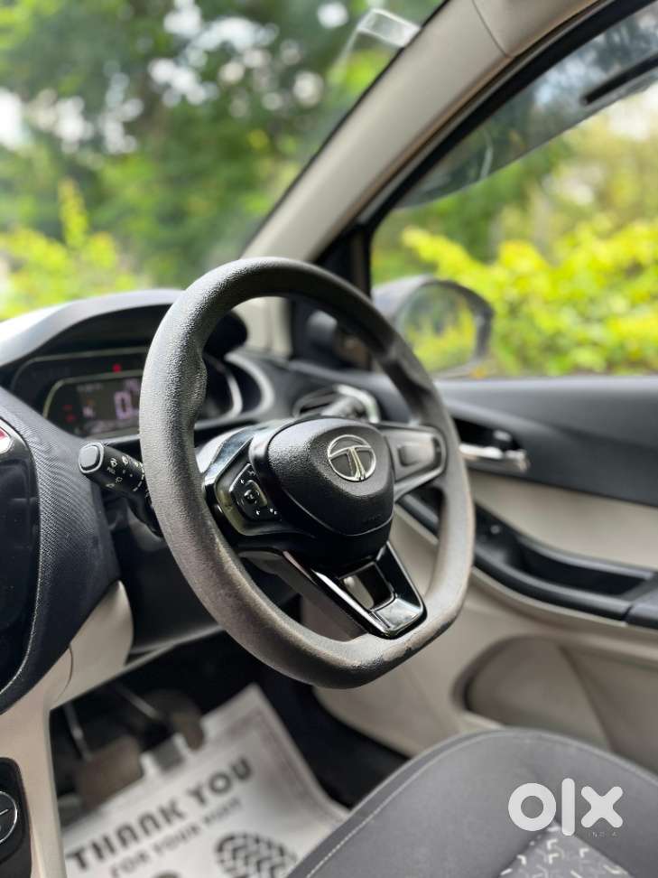 Tata Tiago 1.2 Revotron Xza Plus Amt, 2023, Petrol