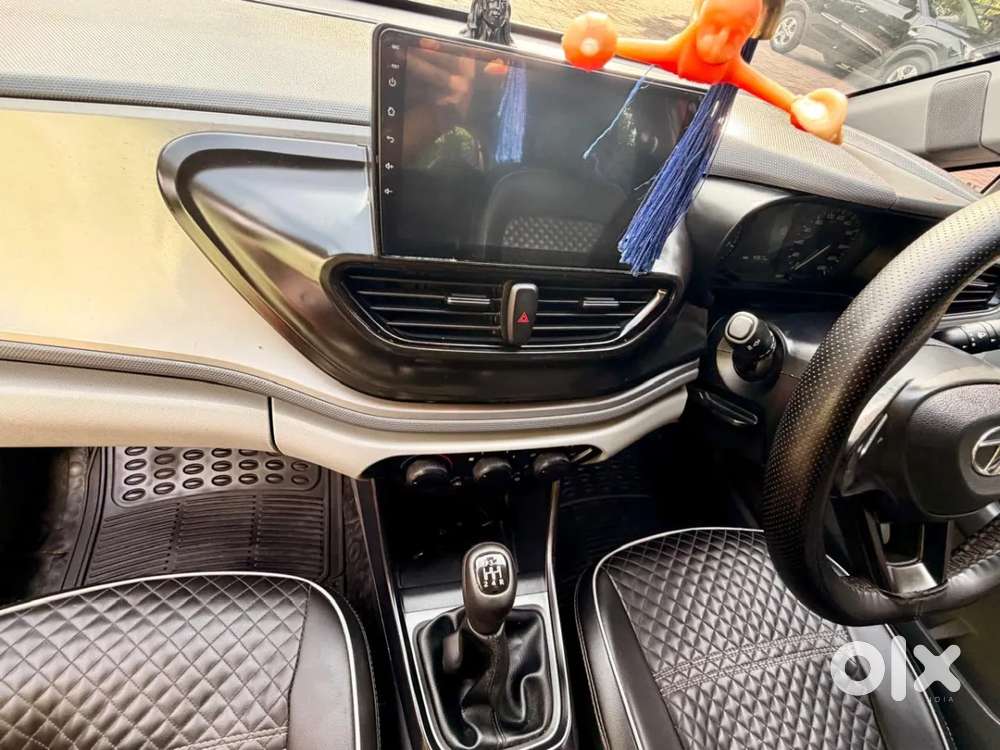 Tata Altroz 1.2 Xe Rhytm Petrol, 2020, Petrol
