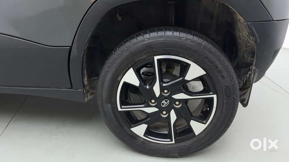 Tata Punch 1.2 Revotron Accomplished Dazzle Pack Mt, 2023, Petrol