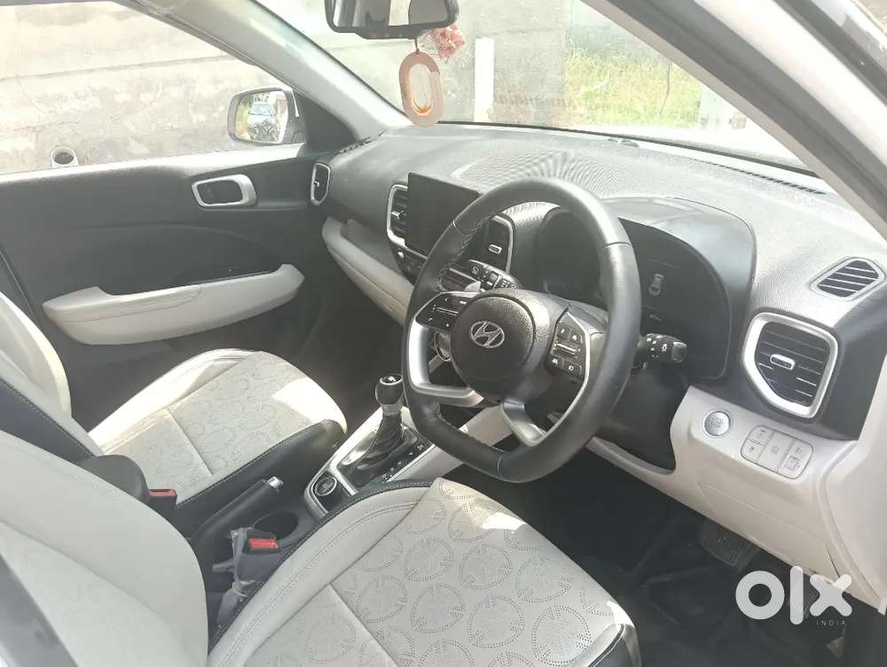 Hyundai Venue 2024 Petrol Good Condition
