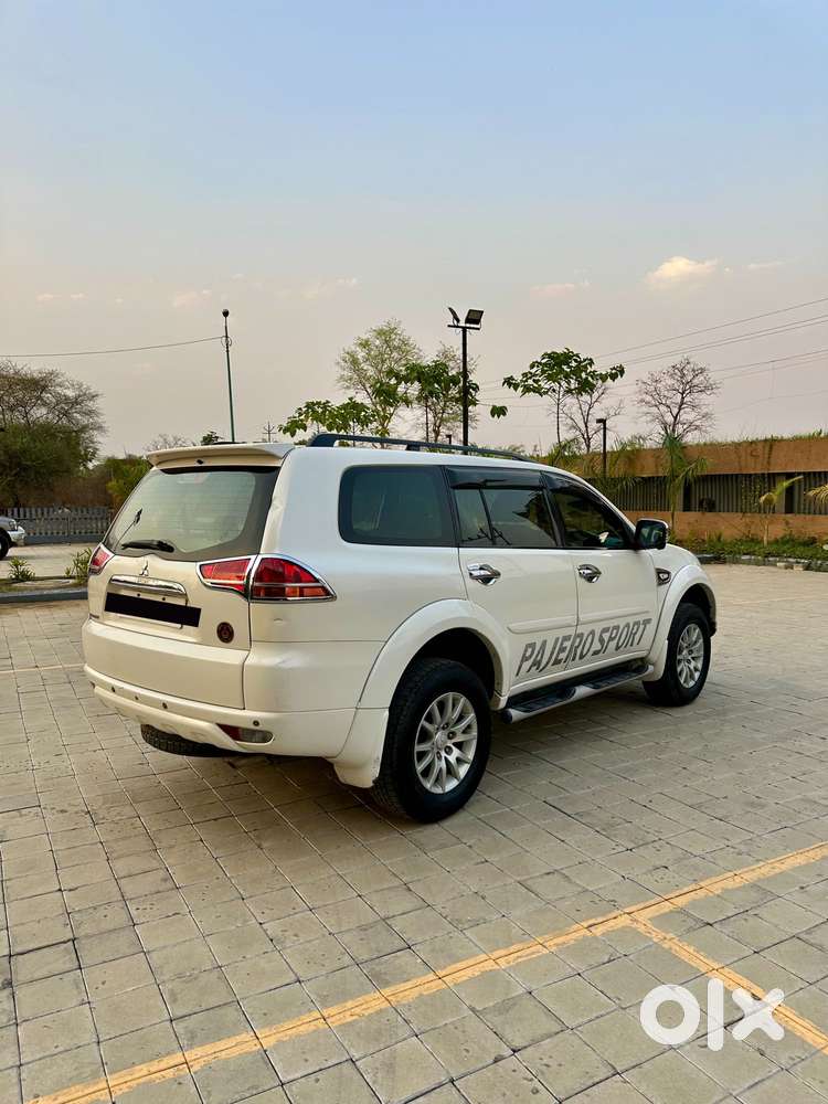 Mitsubishi Pajero Sport Anniversary Edition, 2014, Diesel