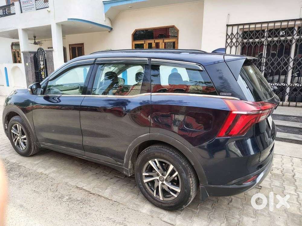 Mahindra Xuv700 2.0 Ax 5 Petrol Mt Str, 2022, Petrol