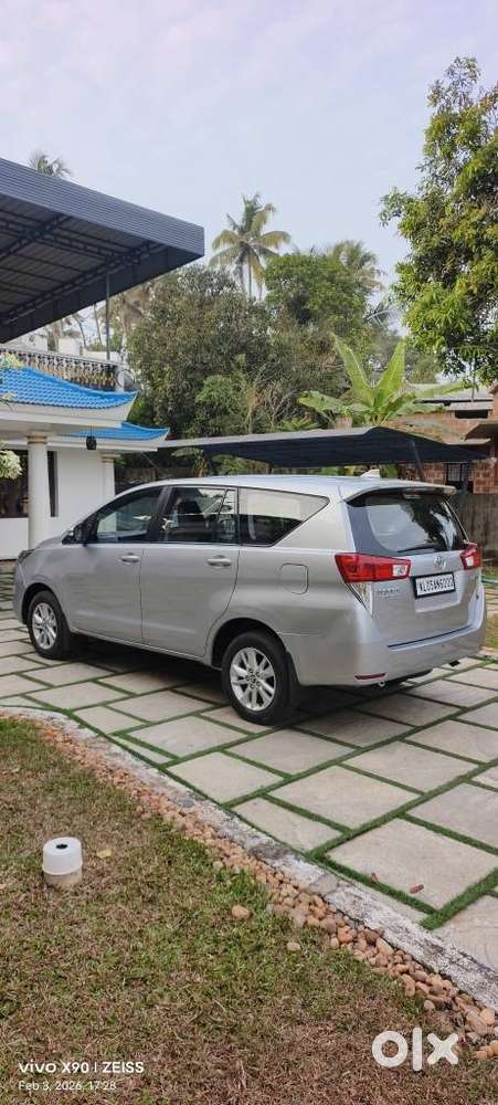 Toyota Innova Crysta 2.8 Gx At, 2016, Diesel