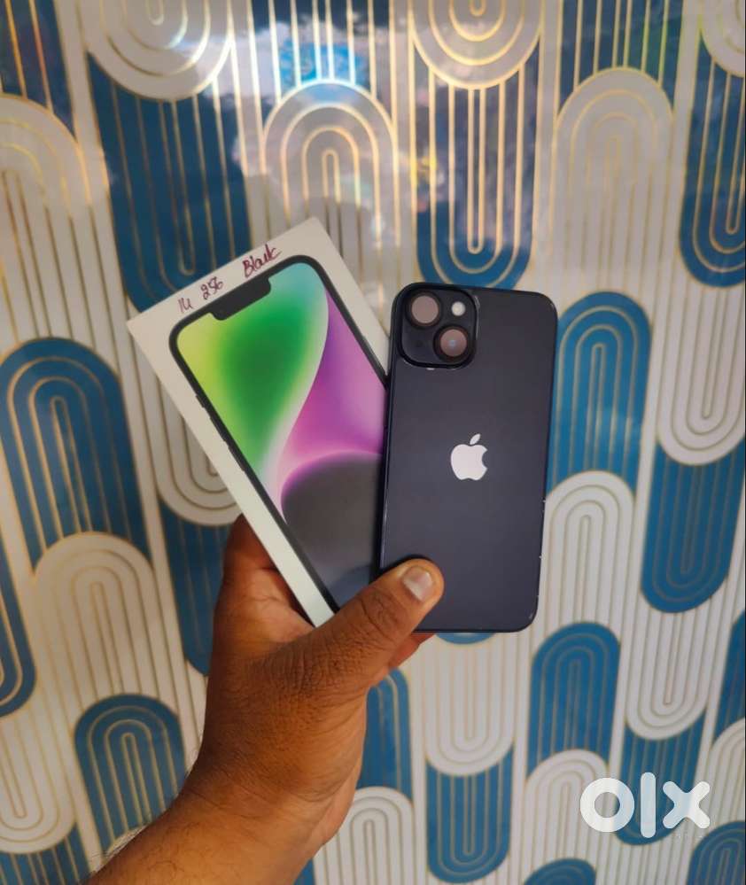 IPhone 14, 256gb 5g phone with all orginal no parts replaced 87% bt