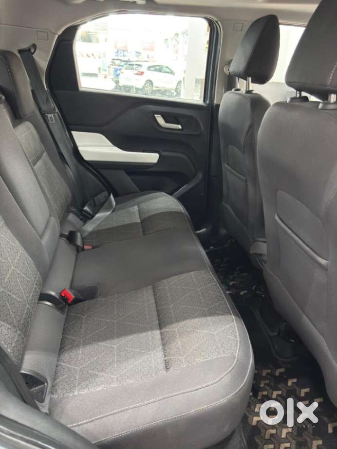 Tata Punch Creative Flagship Dual Tone Mt, 2024, Petrol