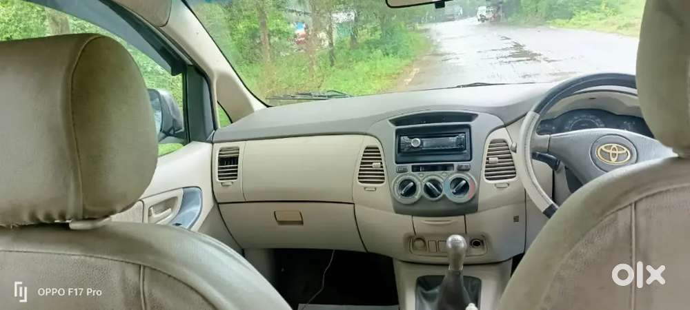 Toyota Innova 2012 Diesel 105000 Km Driven