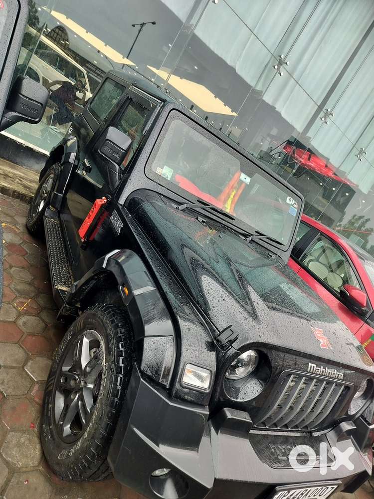 Mahindra Thar Petrol 2023