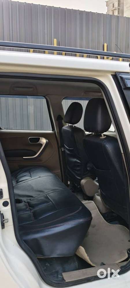 Mahindra Tuv 300 T8, 2017, Diesel