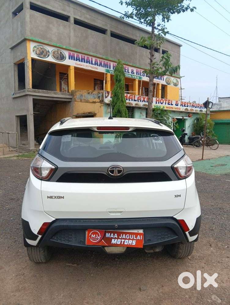 Tata Nexon 1.2 Revotron Xm, 2018, Petrol
