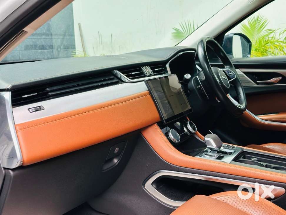 Jaguar F-pace 2.0 R Dynamic S, 2022, Petrol