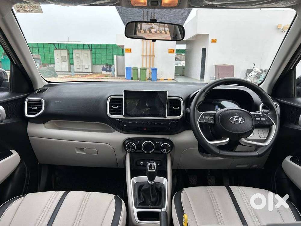 Hyundai Venue Sx Mt, 2023, Diesel