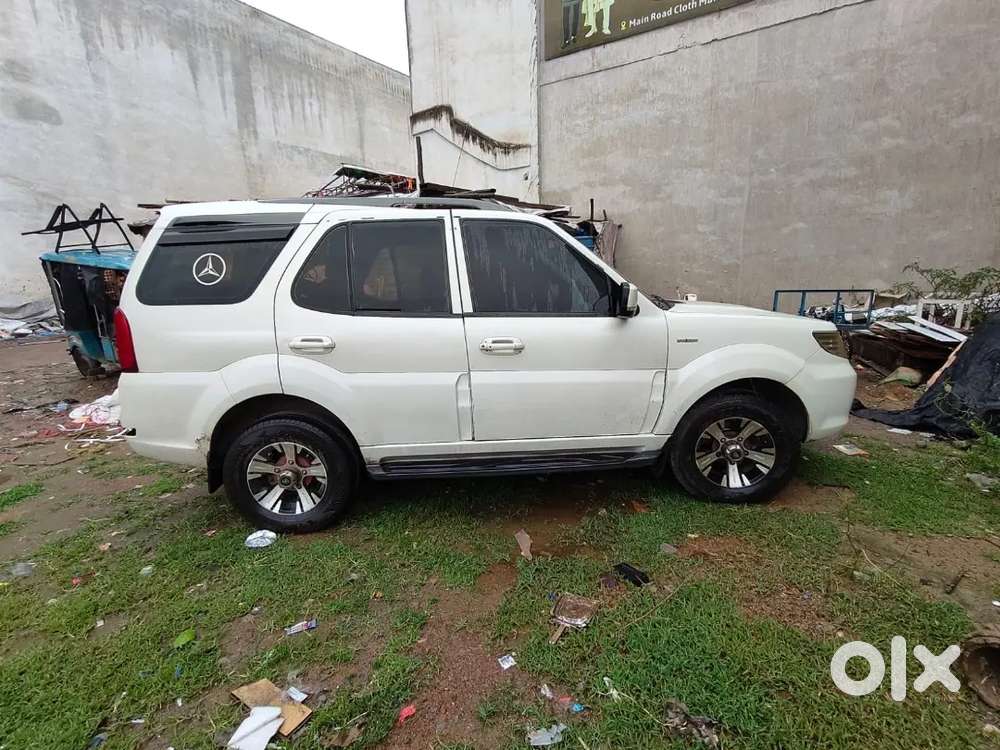 2017 Tata Safari Storme Diesel Manual Car