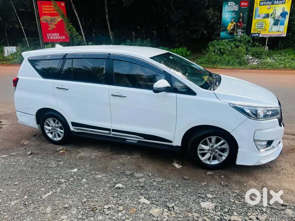 Innova Crysta 2. 4 G 2018