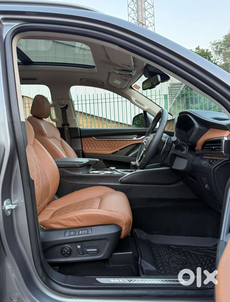 Mg Gloster Savvy 6 Seater, 2025, Diesel