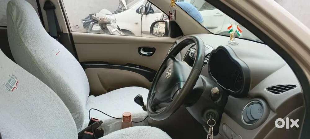 Hyundai Grand I10 Prime 2011 Cng & Hybrids 195000 Km Driven