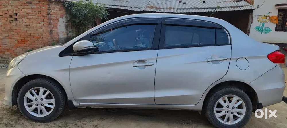 Honda Amaze Diesel 2014 - Well Maintained - Android Screen