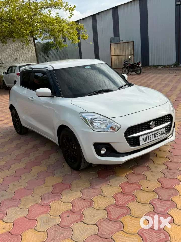 Maruti Suzuki Swift 1.3 Zxi, 2021, Petrol