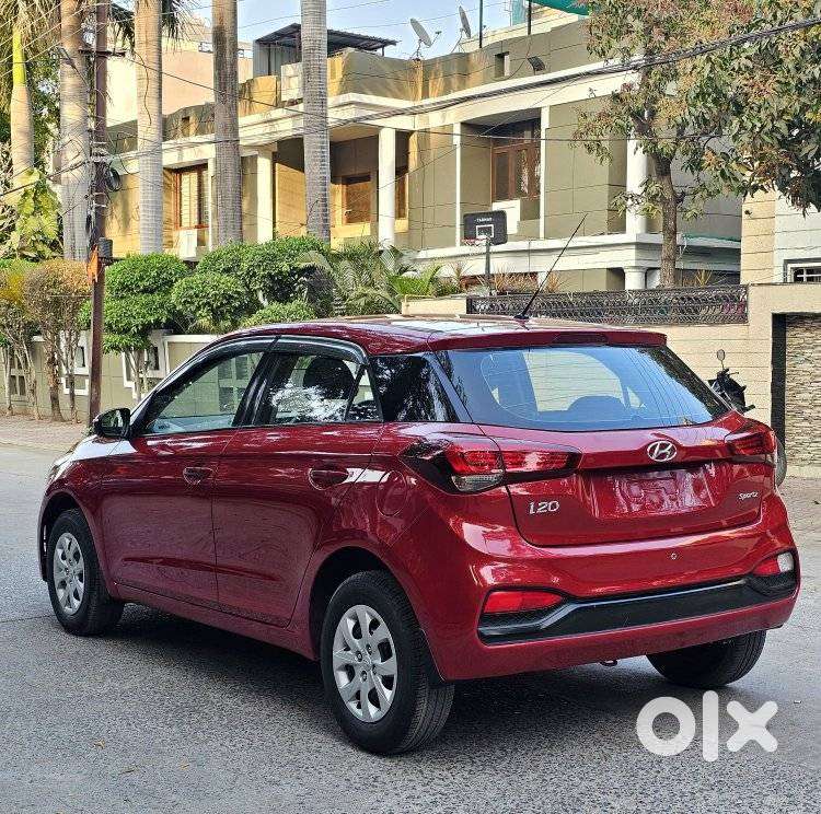 Hyundai I20 Sportz 1.2 Bs-iv, 2018, Petrol