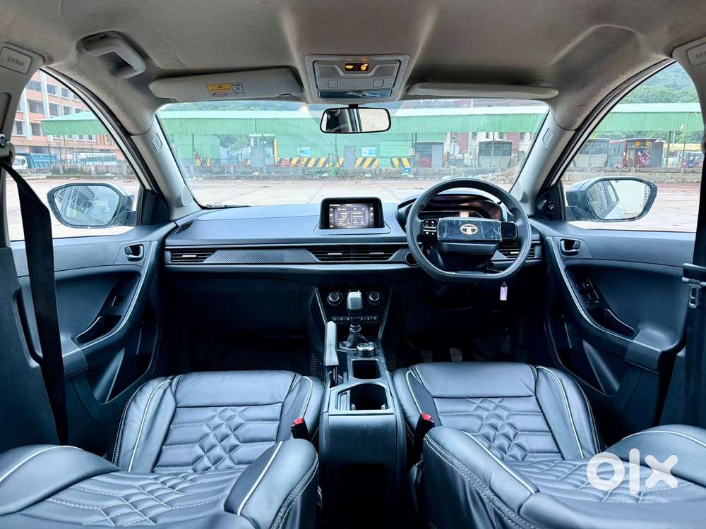 Tata Nexon Smart Plus S 1.2 Revotron Petrol 5 Mt, 2025, Petrol