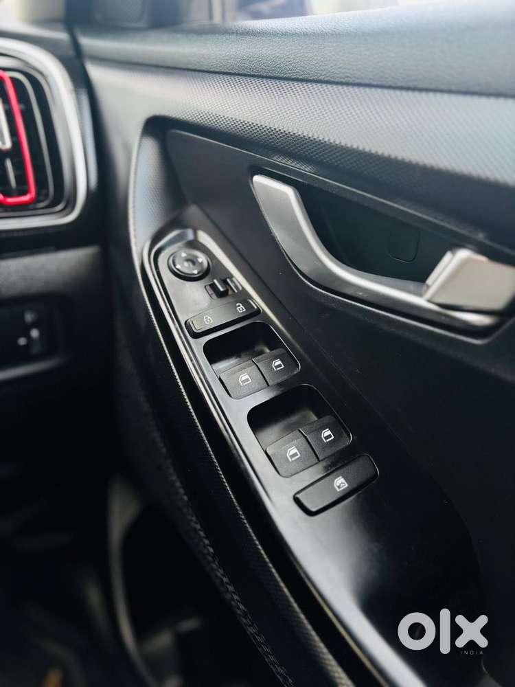 Hyundai Creta 1.5 S Plus Knight Petrol, 2023, Petrol