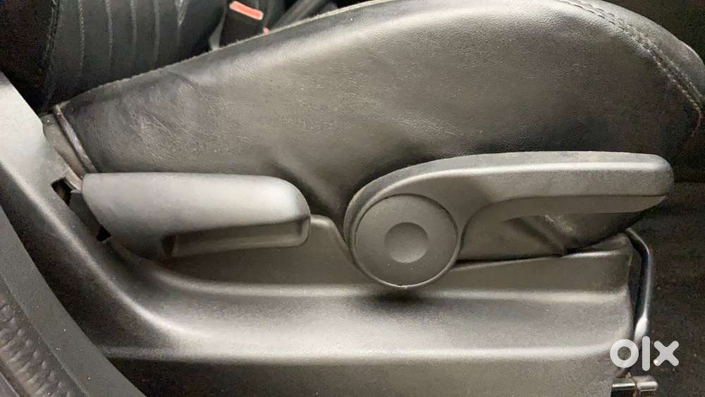 Maruti Suzuki Vitara Brezza Zdi Plus Amt Dual Tone, 2018, Diesel