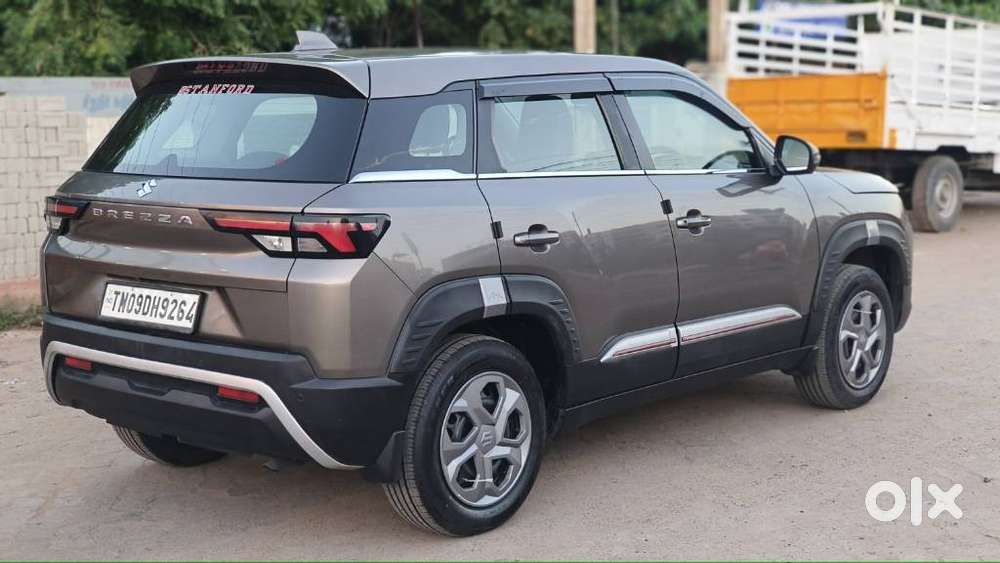 Maruti Suzuki Brezza 1.5 Vxi Cng, 2024, Petrol