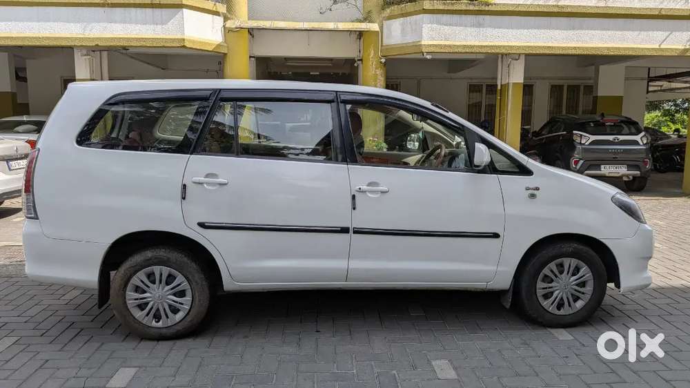 Toyota Innova 2.5 2010