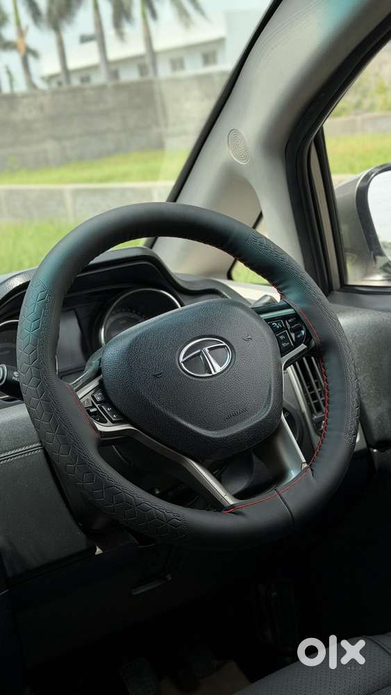 Tata Hexa 2.2 Xt 4x2 7 Str Dual Tone, 2017, Diesel