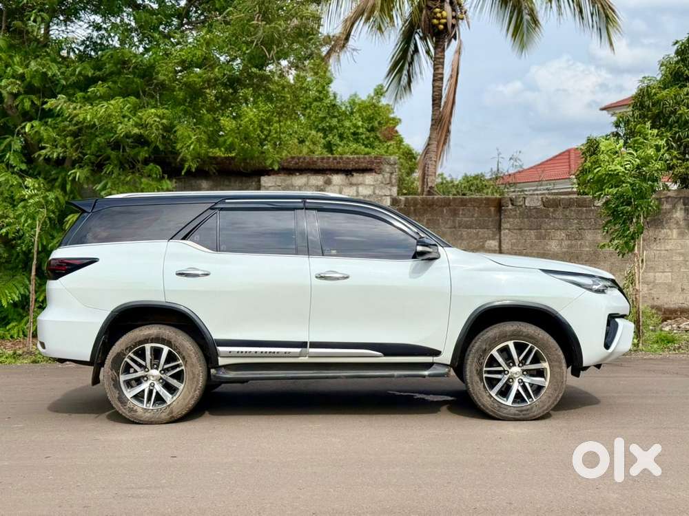 Toyota Fortuner Diesel 2017 4x4 Top Condition 1st Owner