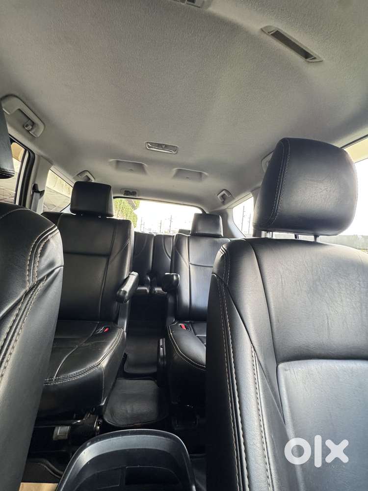 Toyota Innova Crysta 2.8 Gx At 8s, 2017, Diesel