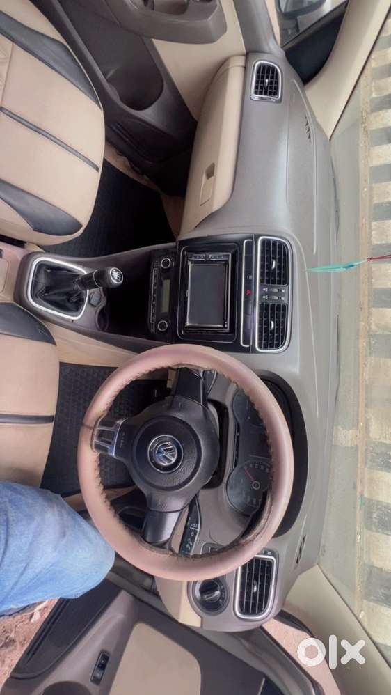 Volkswagen Vento Diesel 2015 Urgent Sale