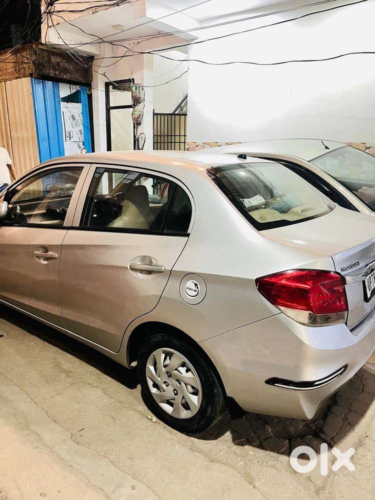 Honda Amaze In Silver Colour Purchased In 2015