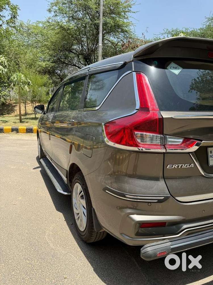 Almost New Maruti Suzuki Ertiga Vxi(o)cng 1.5l  (2024)