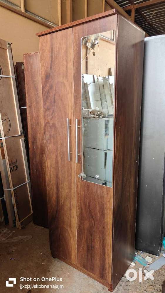Wooden Wardrobe / Clothes Cabinet – Used Wood Wardrobe - Buy & Sell Used Furniture in India | OLX